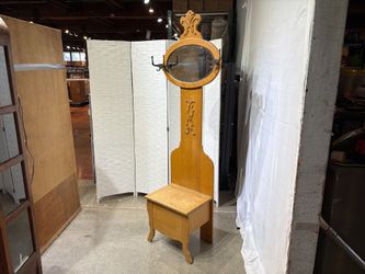 Vintage Victorian-Style Hall Tree with Storage Seat
