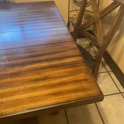 8 Seater Dinning Table 