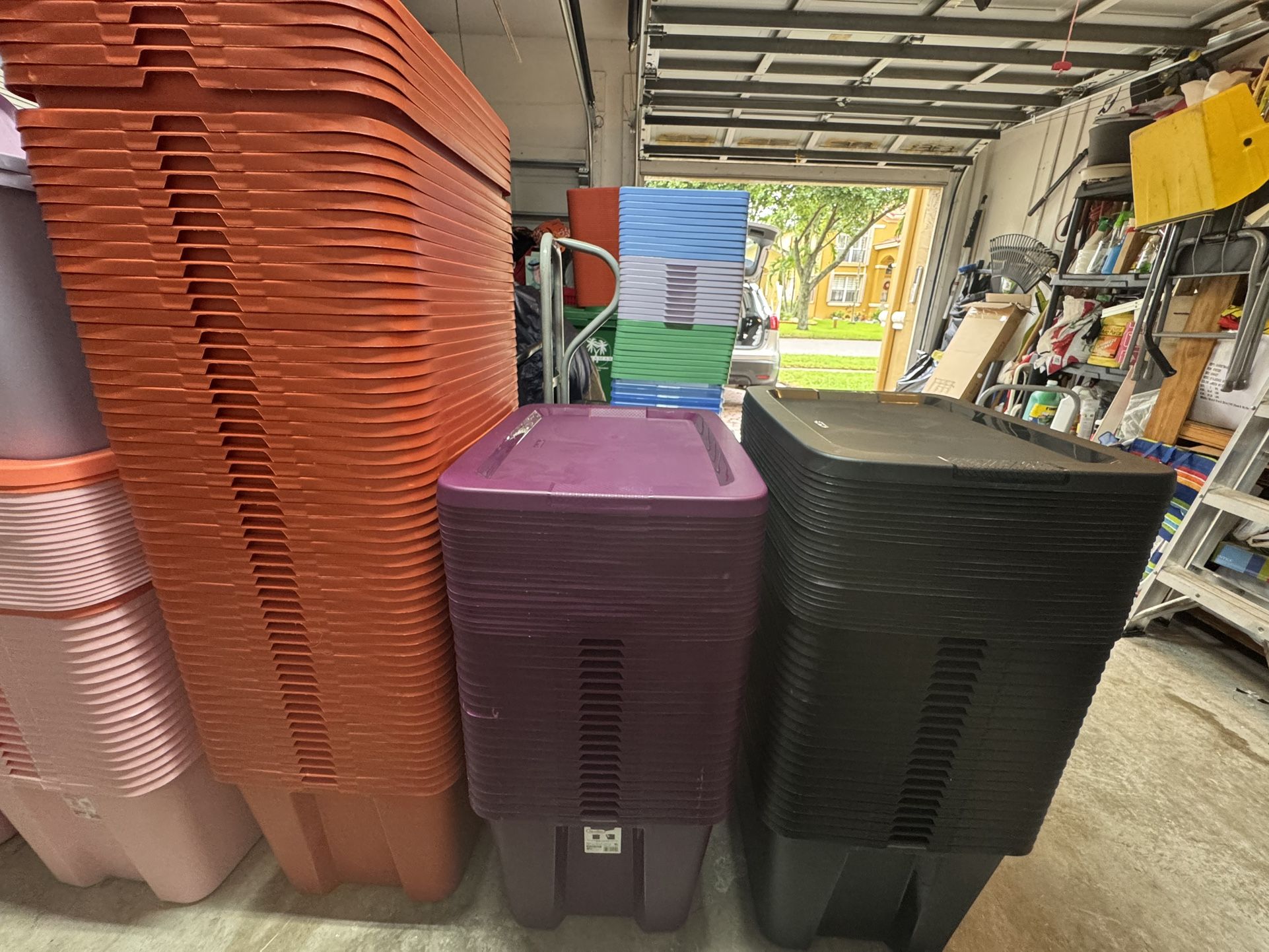 18 Gallon Storage Bins