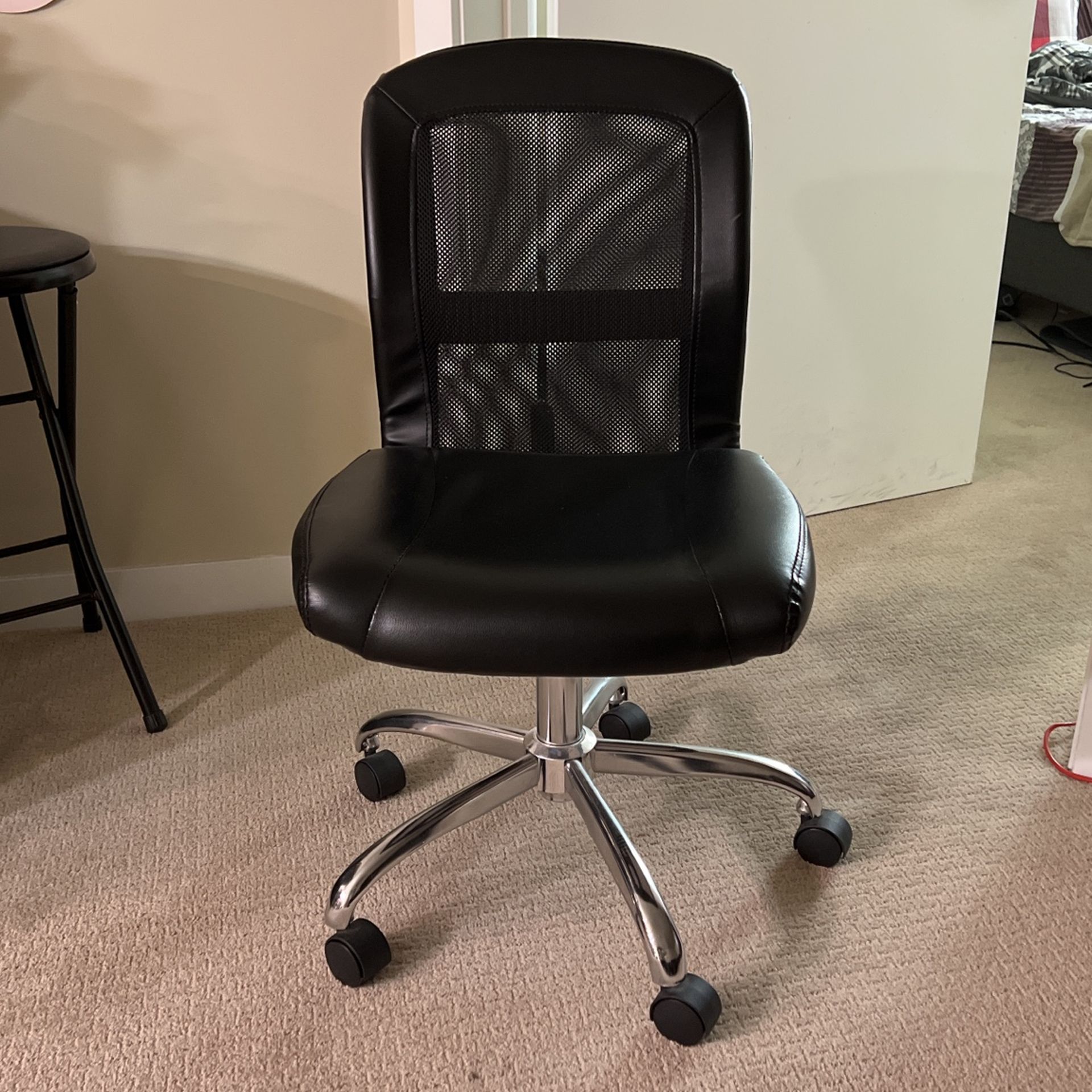 Office Chair For Sale for Sale in Redmond, WA OfferUp