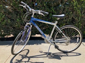Northrock SC7 Comfort Hybrid Bike – Large 19.5" Aluminum Frame, 700c tires