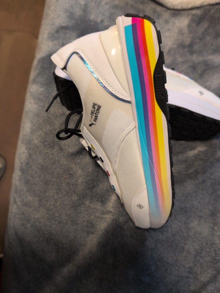 New - Puma Women's Size 9 Tennis Shoes 