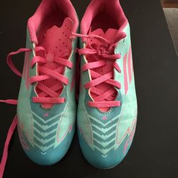 Soccer shoes size 2 in Riverside