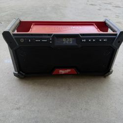 Milwaukee M18 Jobsite Radio