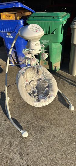 Baby swing