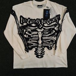 Hellstar Airbrush Bones Long-Sleeve – White (Size S)