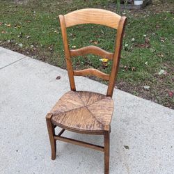 Vintage Farmhouse Accent Chair Decor