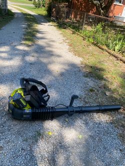 Backpack blower (RYOBI 40V lithium backpack blower)