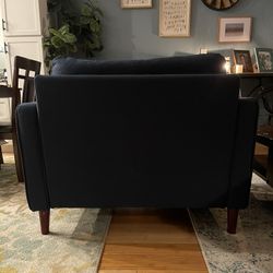 Wide Tufted Club Chair