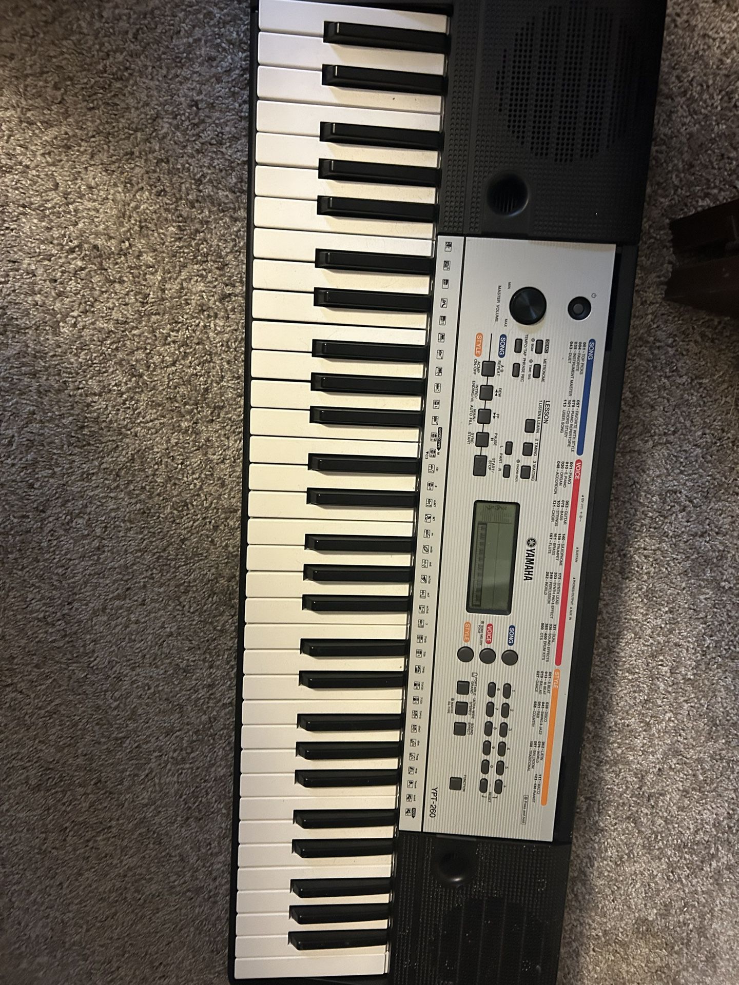 Yamaha 61 Key Electric Keyboard