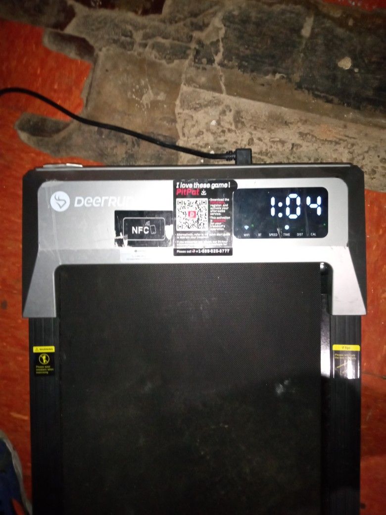 Bluetooth & Wi-Fi Compatible Treadmill
