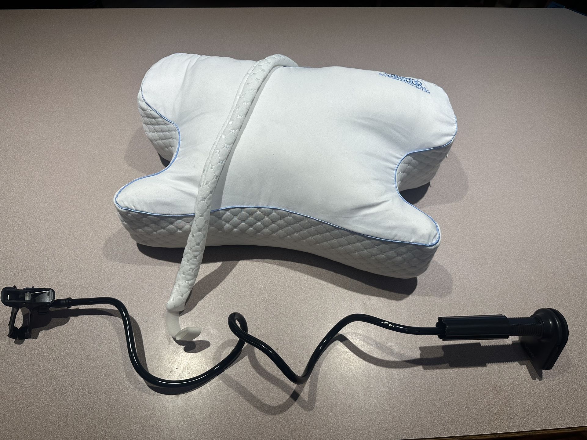 CONTOUR CPAP MAX PILLOW w/ removable/washable cover & CPAP Hose Holder