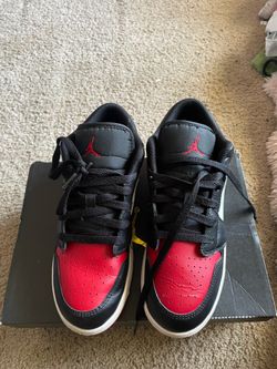 Nike Jordan Low Red and Black kids size 6Y