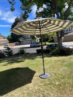 8’ market street umbrella