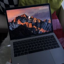 2017 MacBook Pro 13” Space Grey 