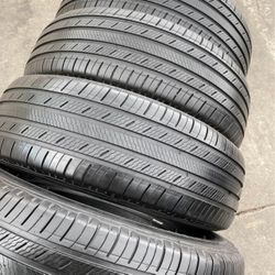 235 65 18 Michelin Tires with 80% of useful life all 4 Seth de Llantas Con 80% de vida las 4