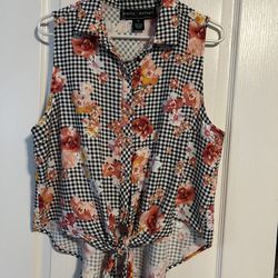 Poly And Esther Sleeveless Top