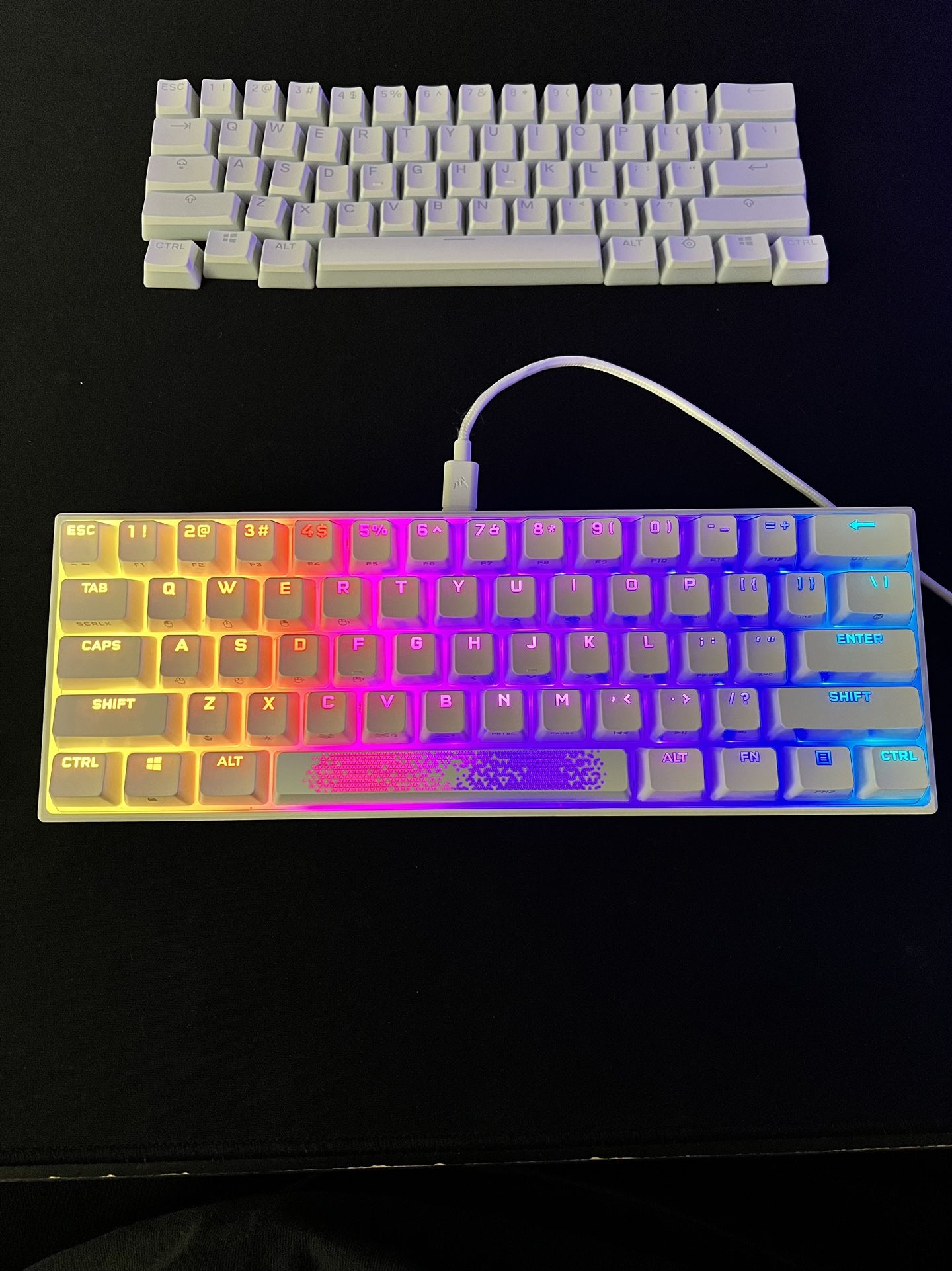 CORSAIR  K65 RGB MINI