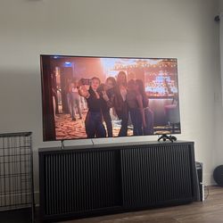 Beautiful fluted tv stand