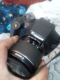Canon EOS 2000