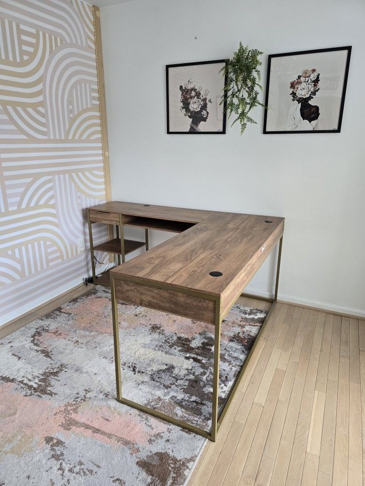 L-Shape Desk