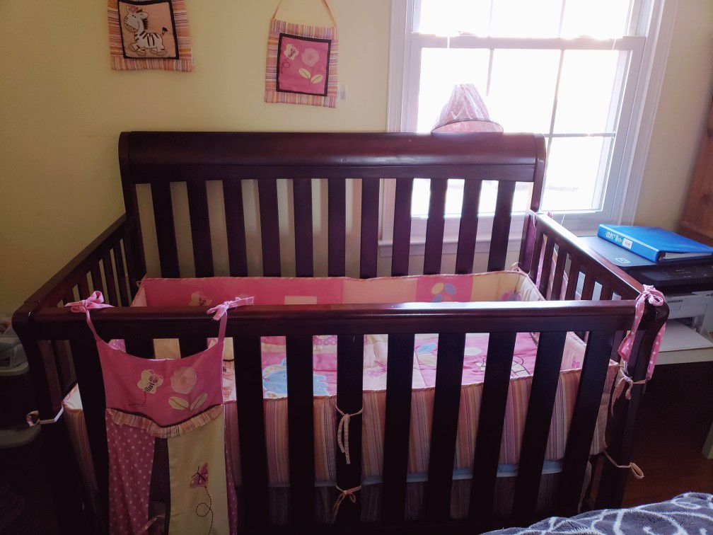 Crib & crib set