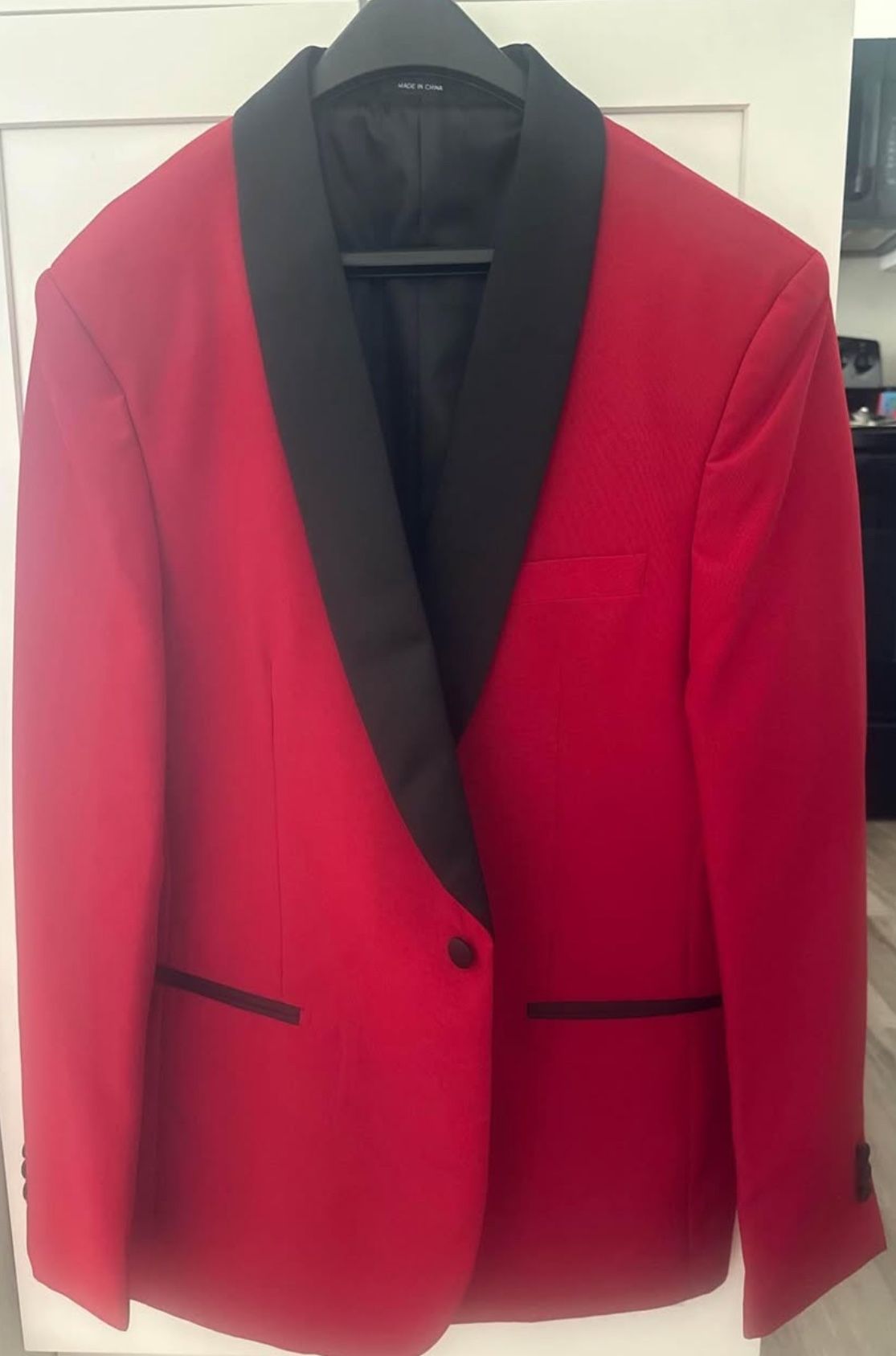 EgaraSlim Fit Dinner Jacket Black and Red Size 44L