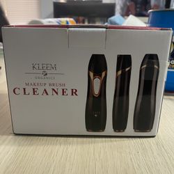 Make Up Brush Cleaner 