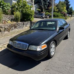 2011 Ford Crown Victoria