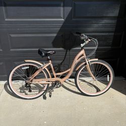 Woman’s 7 Speed Cruiser Bike 