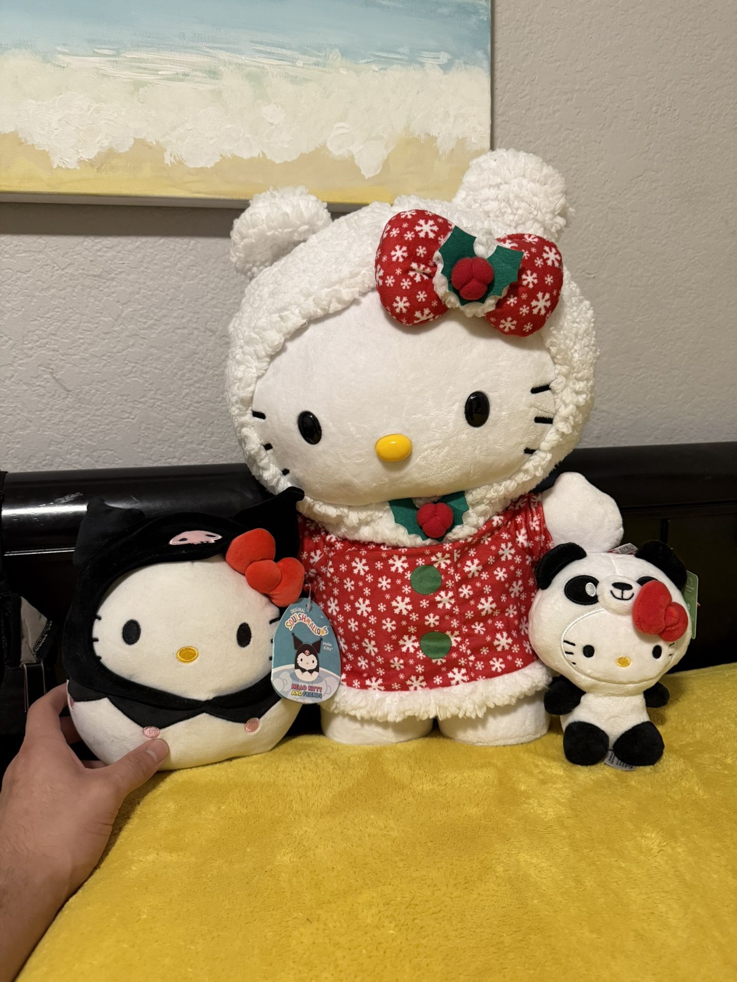 Hello Kitty Christmas Plushie And Friends
