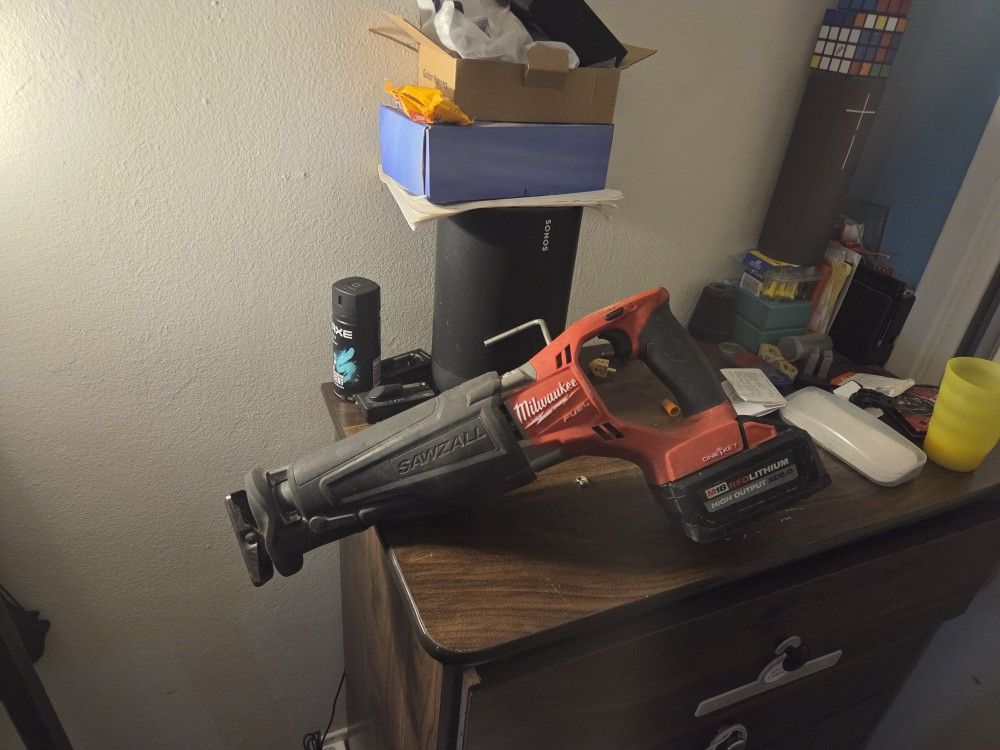 Milwaukee One Key Sawsall