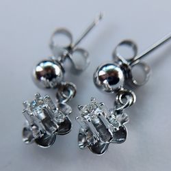 14k White Gold Earrings