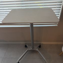 Seville Classics AIRLIFT XL 28" Pneumatic Height Adjustable Sit-Stand Mobile Laptop Computer Desk Cart