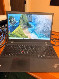 Lenovo Thinkpad P15s i7 10th Gen. 500GB SSD 16GB RAM WIN 11 pro. It works perfectly