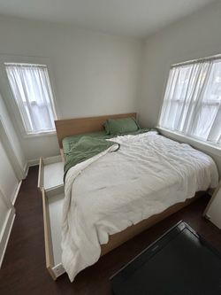 King size bed