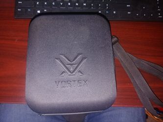 Vortex bino Case w/Assecories