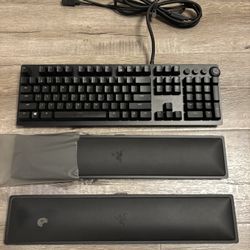Razer Huntsman V2 Wired Gaming Keyboard