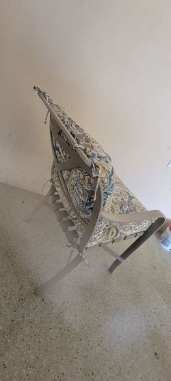 Folding Patio Chair with Cushion