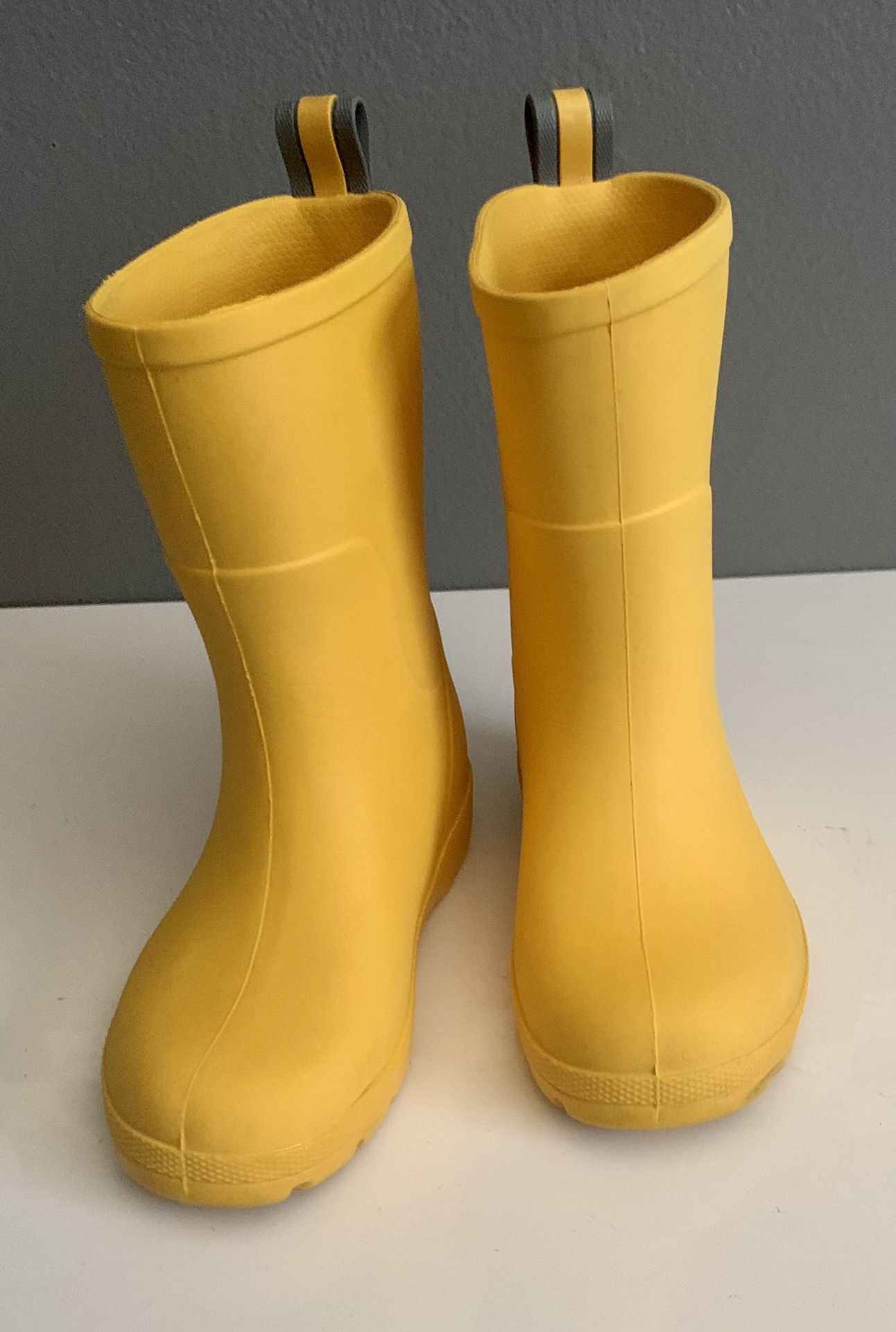 Toddler  Rain boots Size 5-6 