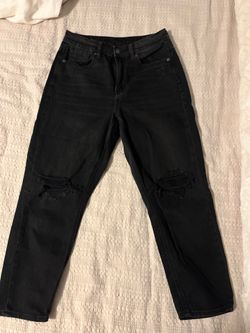 American eagle size 4 x-short mom jeans asking $10 firm pick up only