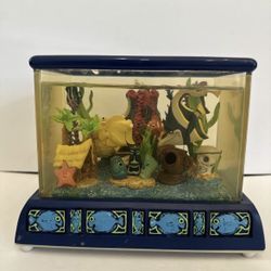 Disney Finding Nemo Aquarium Fish Tank Snow Globe Music Box Works Has Flaws