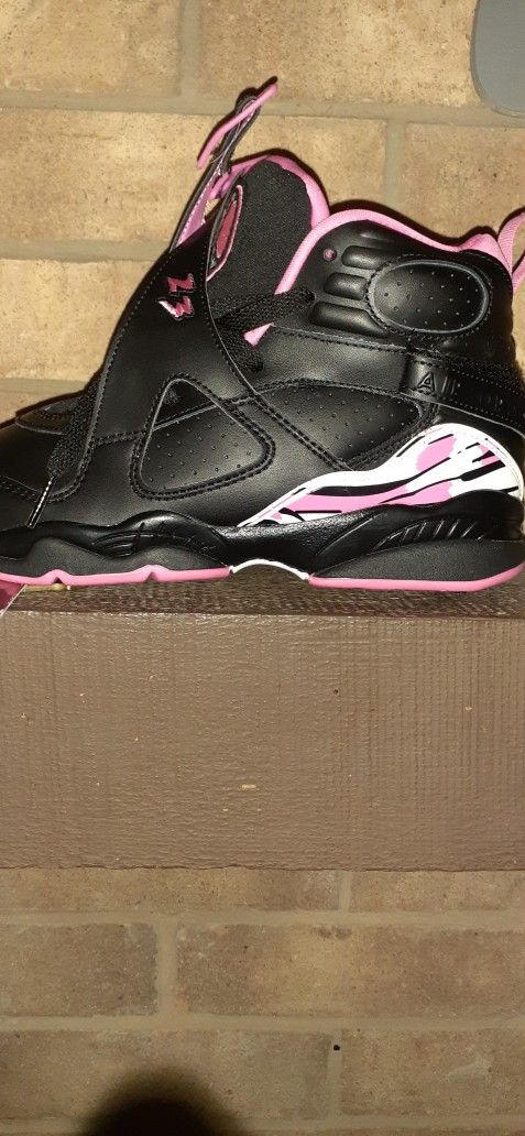 Jordan size 6 youth 7 womans