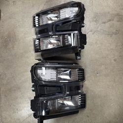 Pair Headlights 2019-2022 Chevy Silverado 1500 clear chrome headlamps left right side b