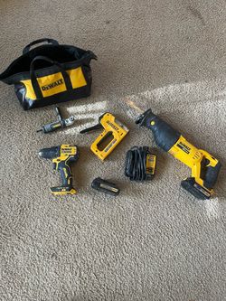 DeWalt 20V Tool Set with Bag