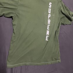 green supreme contrast stitch pocket tee