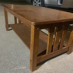 Cocktail Table 