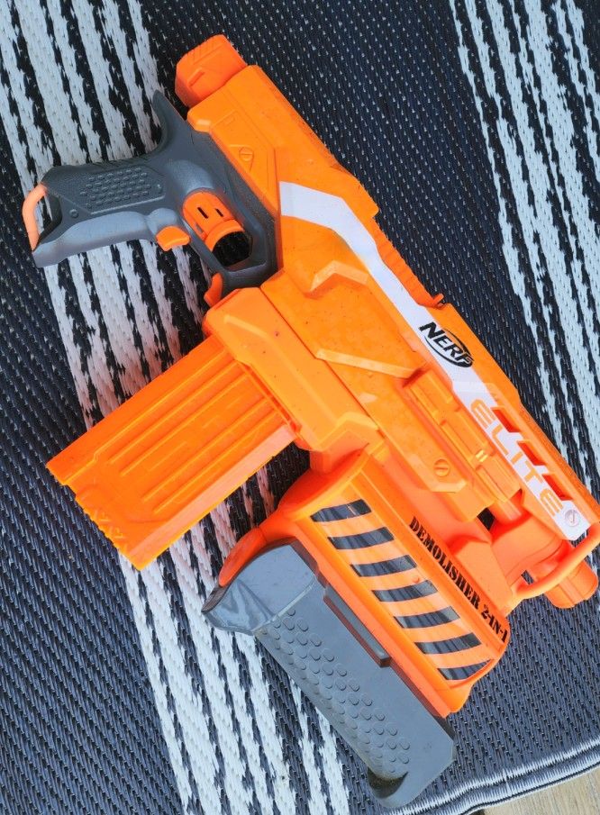 Nerf Elite Strike