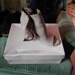 Just Fab--shoes Size 7