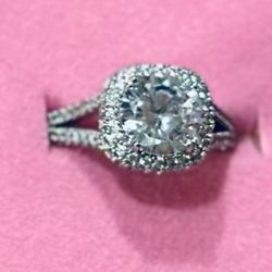 Brand New “Romantic “ Engagement Ring. 925 Solid Sterling Silver Inlaid 3.47 MM Moissanite Along With Lab Grown Diamonds L